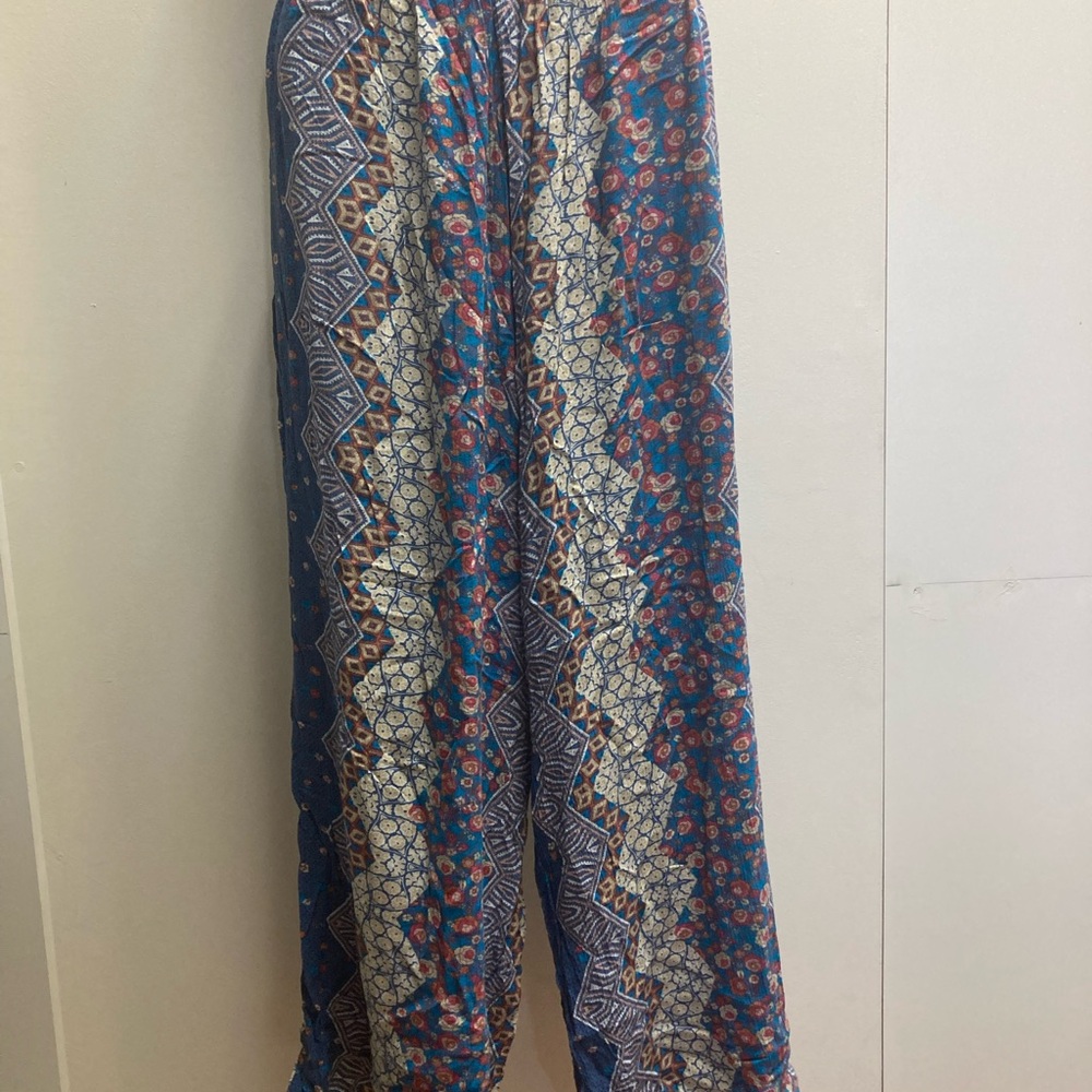 Mudd Multicolor Patterned Pants - Picture 3 of 3